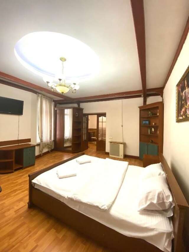 Апартаменты Apartment on Svobody 7 Львов-76